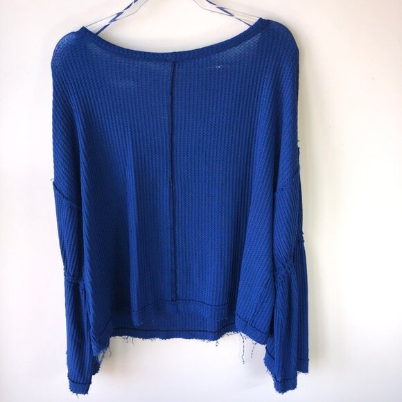 We The Free Cobalt Blue Waffle Split Neck Raw Hem Long Bell Sleeve Top Medium - Picture 8 of 11